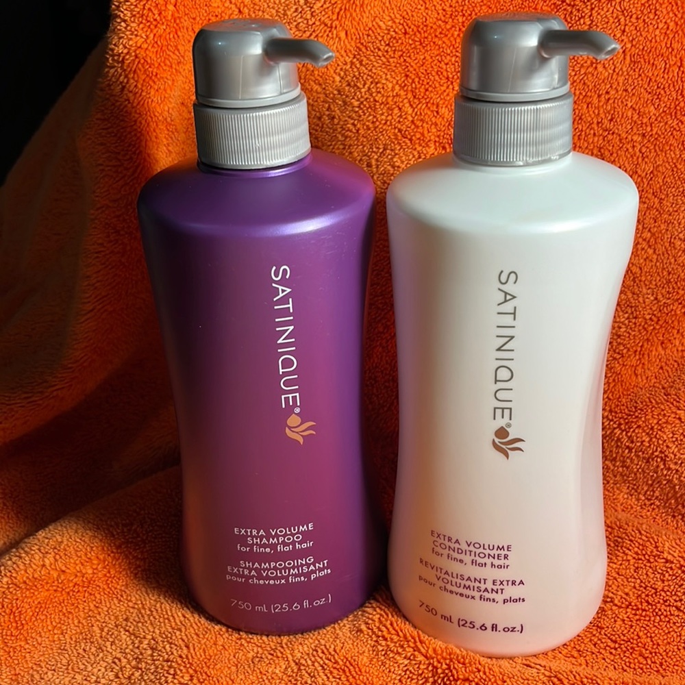 Shampoo and conditioner set by Satinique